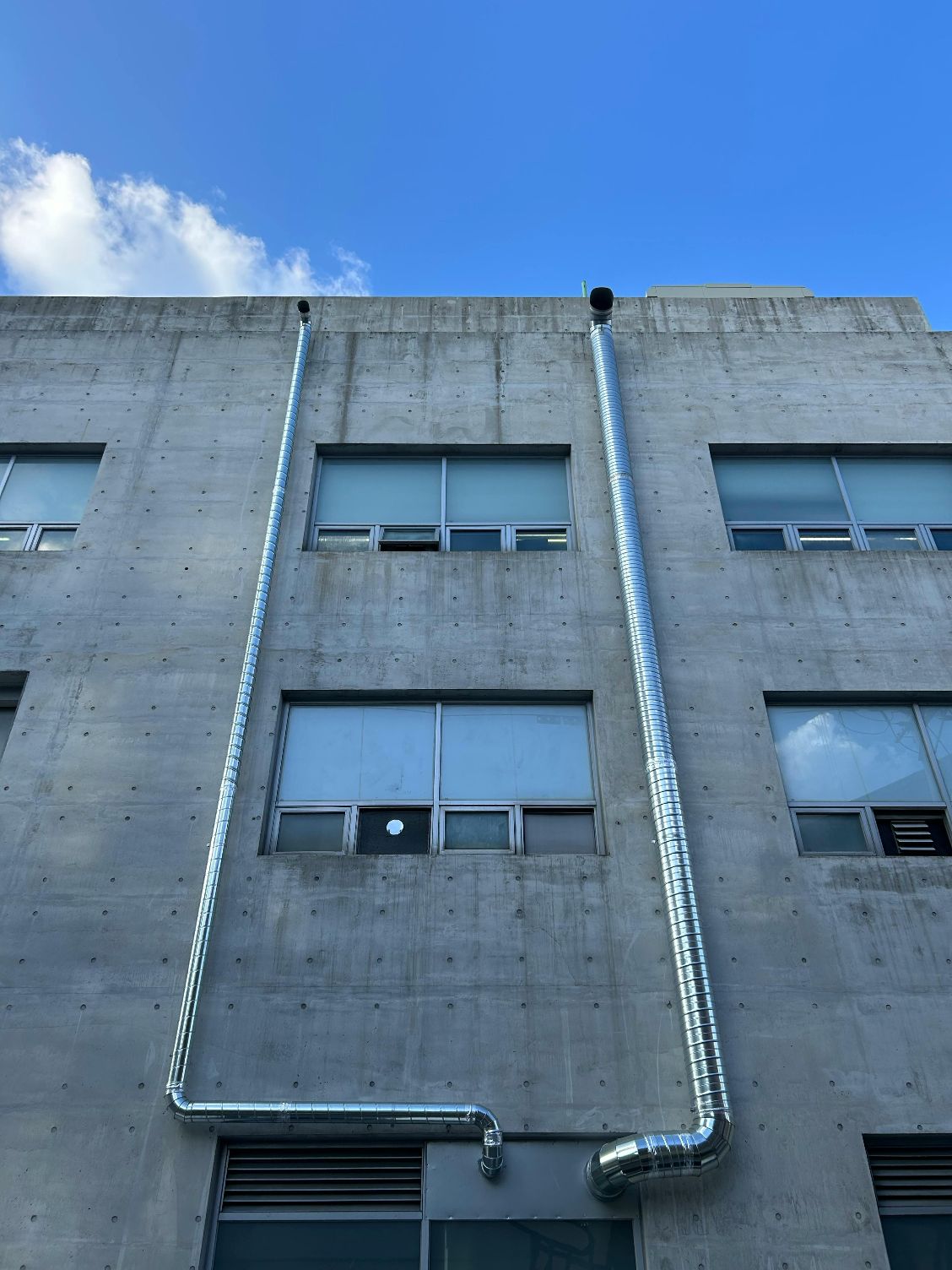 Endüstriyel Havalandırma Sistemleri Neden Gereklidir?