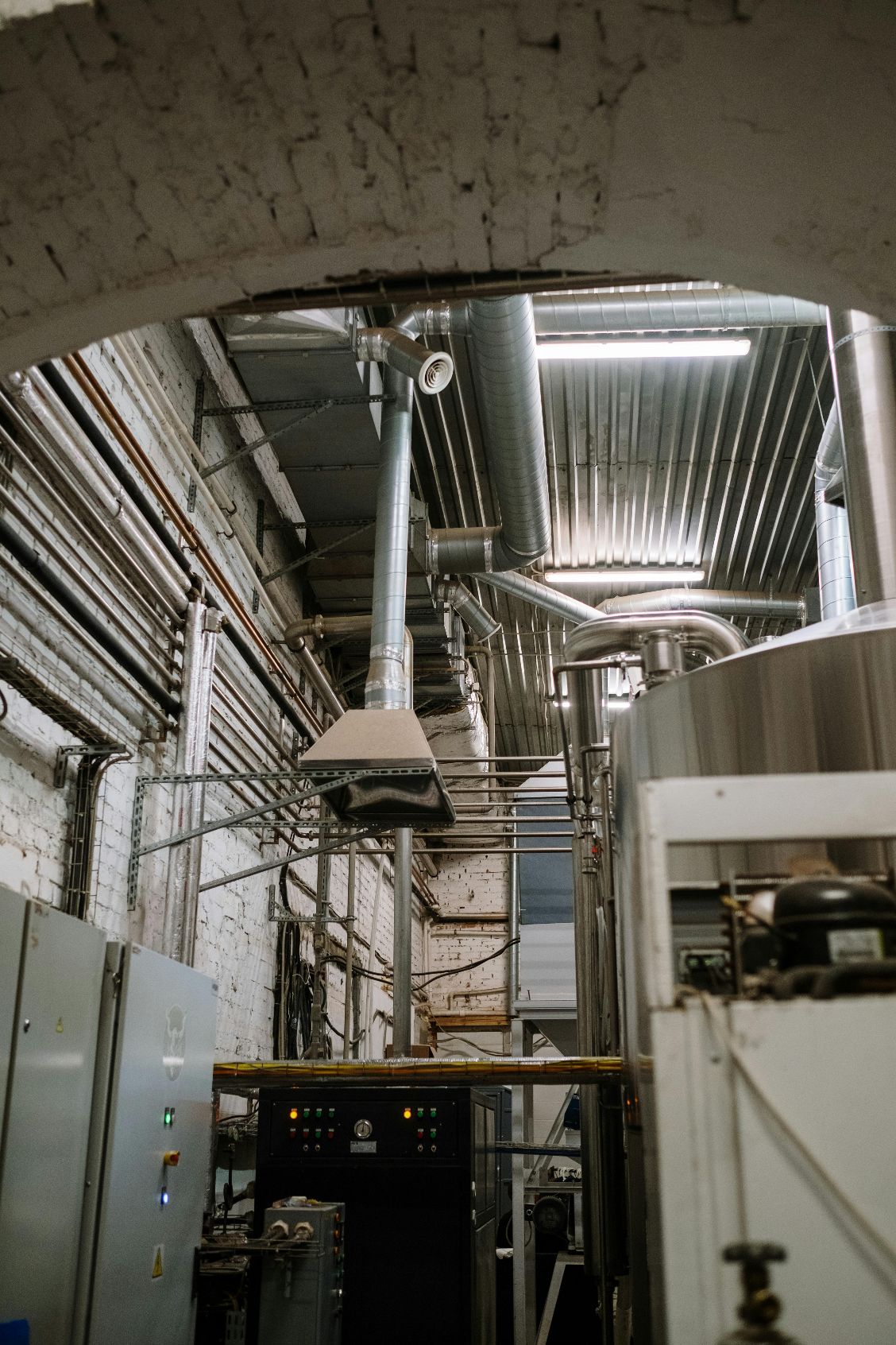 Endüstriyel Havalandırma Sistemlerinin Önemi ve Gerekliliği